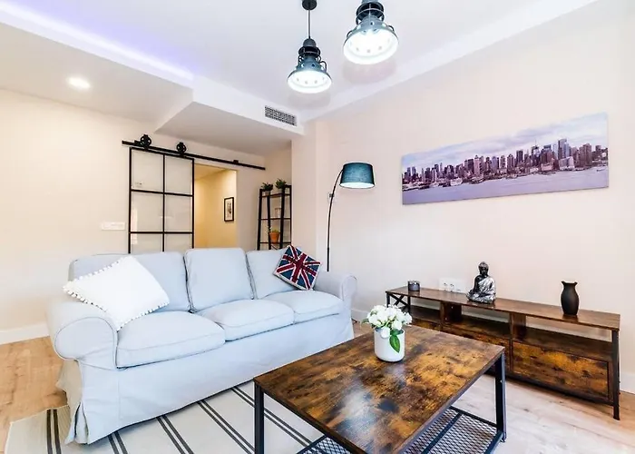 Modern Close To The City Center And Alhambra